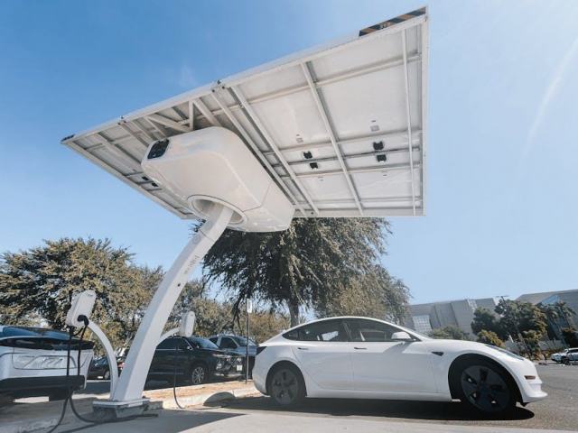 Quelle batterie pour un panneau solaire de 20W à 100W ?