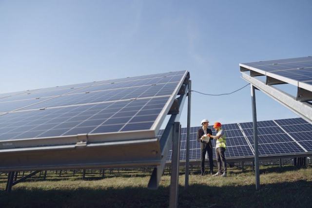 Installer un panneau solaire sur son balcon en appartement