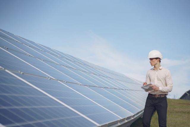 Le panneau solaire flexible 100W en pratique