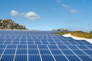 Panneaux solaires pour pompe immergée : dimensionnement